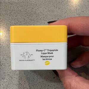 Drunk Elephant Plump-C™ Tripeptide Lippe Mask - Yellow and White